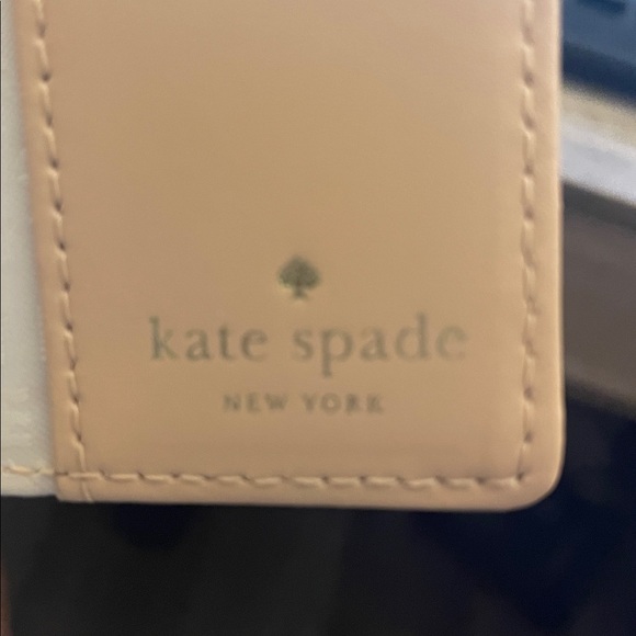Kate Spade Passport Holder - Picture 4 of 7